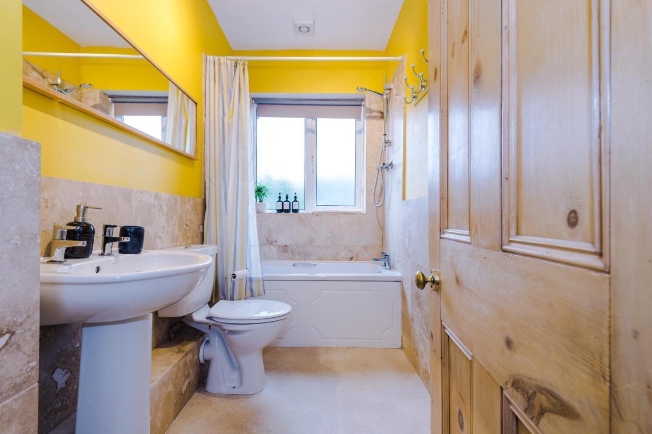 Cosy House With Garden & Parking, Sheffield Βίλα Εξωτερικό φωτογραφία